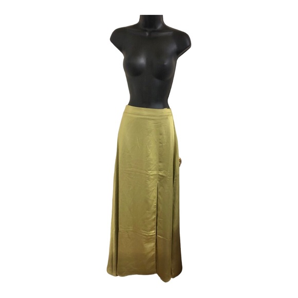 Sincerely jules olive green satin look banded waist skirt size medium new - Picture 7 of 11